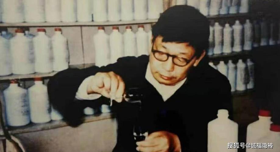 2025新奥资料正版大全和胖东来白酒现身澳洲与胖东来怼酒代购