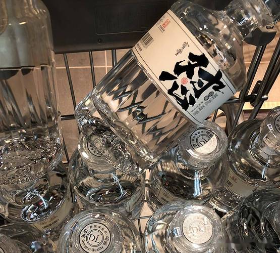 新奥2025今晚开奖资料和胖东来白酒现身澳洲与胖东来怼酒代购